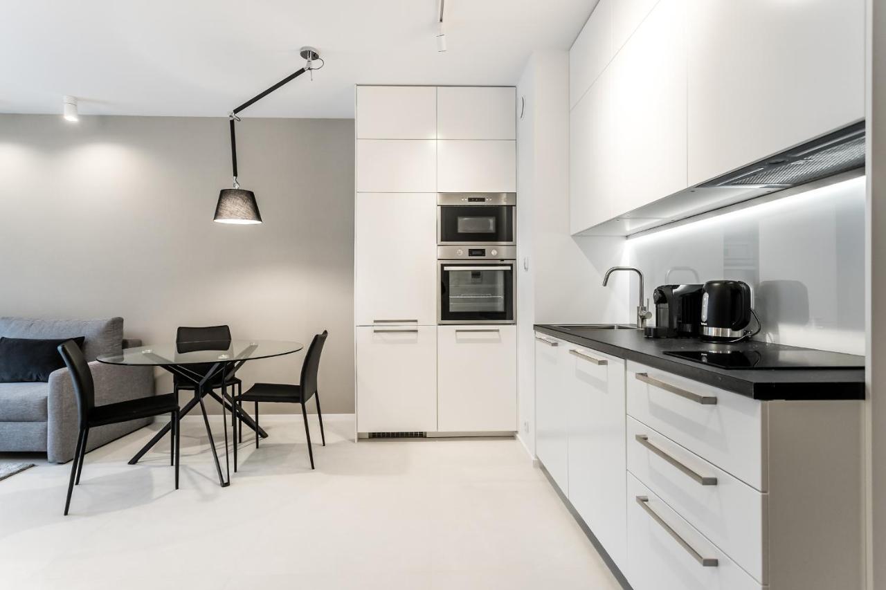 Mennica Residence Apartments By P&O Serviced Apartments Warschau Exterior foto